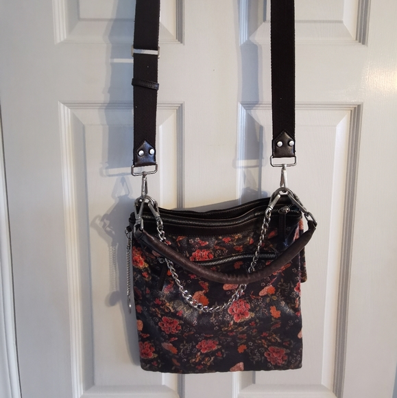 Nella Bella Purse - Picture 2 of 7